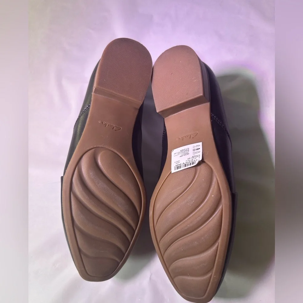 Clarks Women's Elegant Black Flats